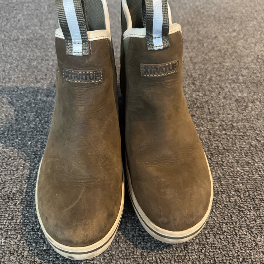 XTRATUF - Women's Waterproof Leather Deck Boots / Rainboots - Brown - Size 7